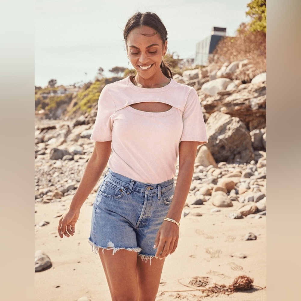 Evereve Women’s Blush Pink Short Sleeve Leya Cutout T-Shirt